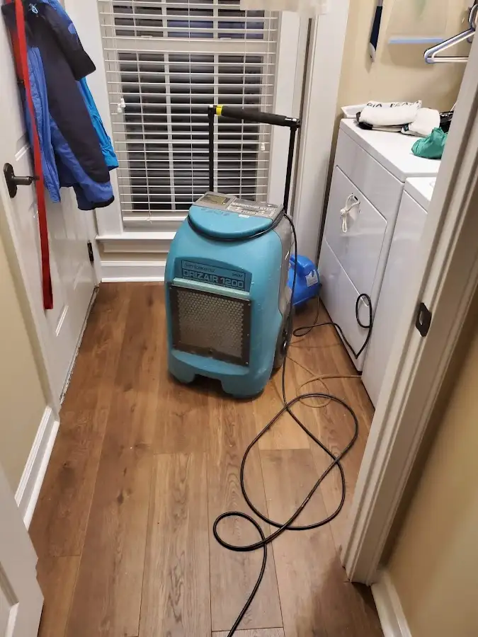 Commercial dehumidifier deployed for Flood Damage Cleanup in Lynn Haven